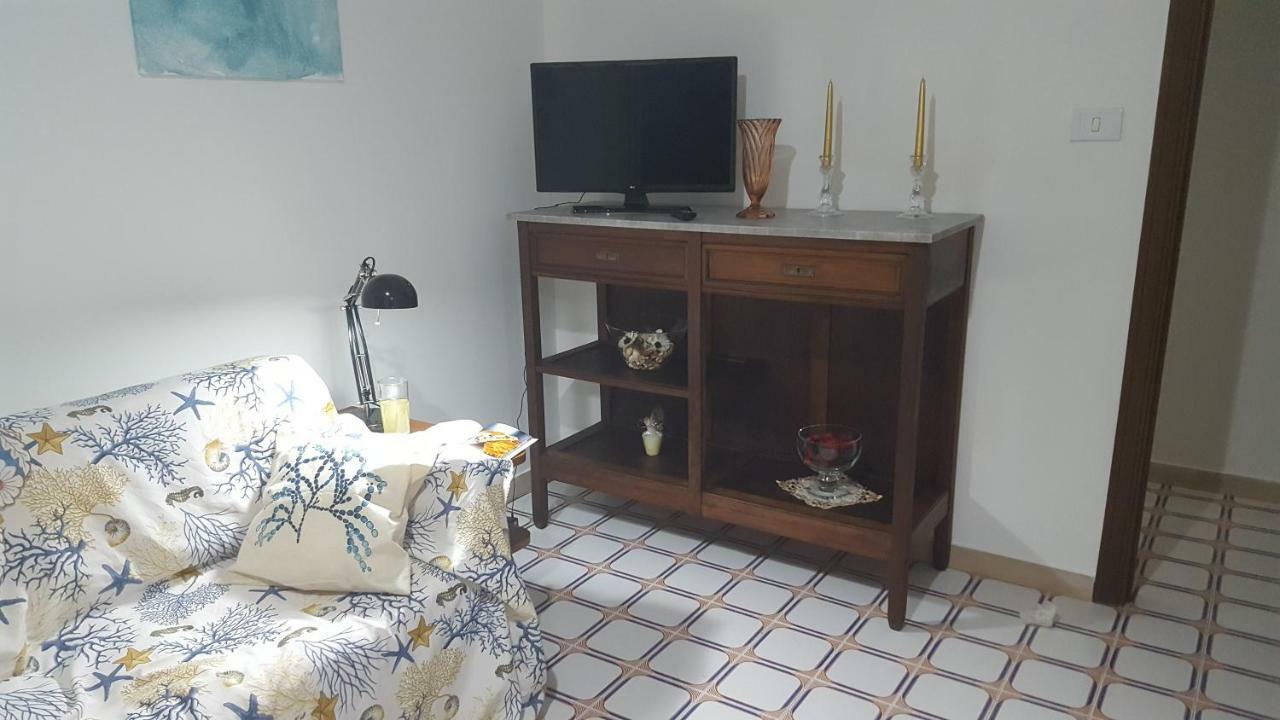 Casa Del Levante Riposto Exterior photo